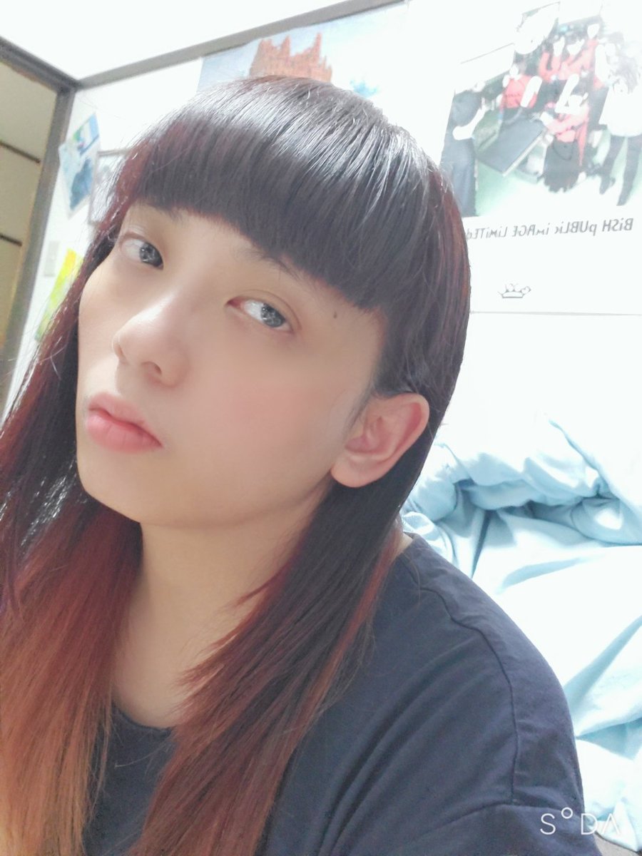 愛深megumi ワイナリーの嫁 え めちゃ嬉しい 似てるかな 比較写真がすっぴんしかなかった笑