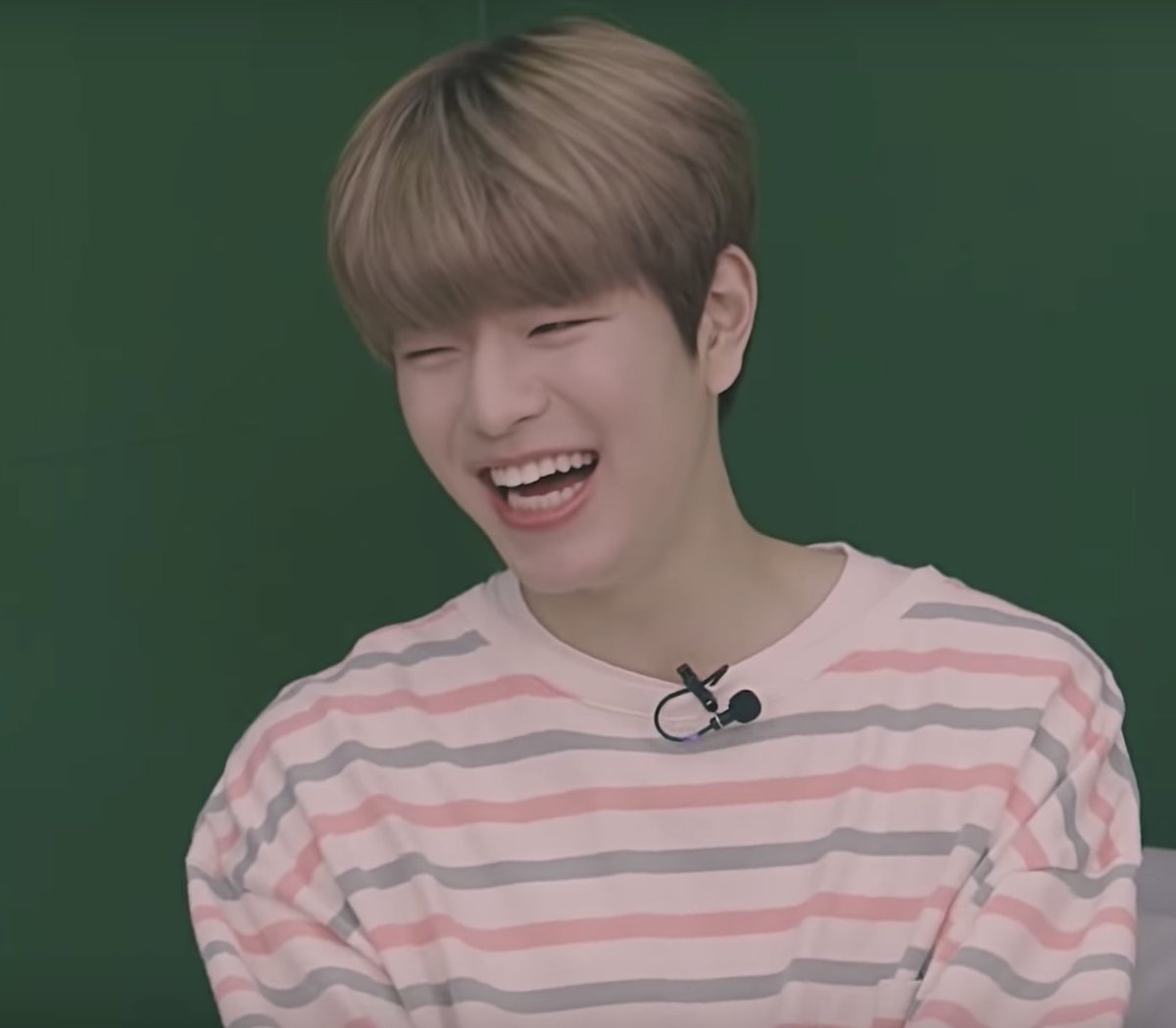 seungmin: "earlier today i asked lee know-hyung 'should we order food late tonight?' and he responded 'are you crazy?' so i thought he wasn't going to. but then he asked 'what are you going to eat?'" https://twitter.com/shmesm2/status/1248580448558575622