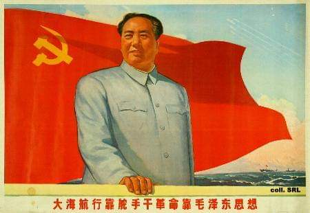 Du côté de la Chine, le régime communiste porté par Mao Zedong cherche à s'ouvrir au monde et aux Etats-Unis :- pour contre-balancer ses relations tendues avec l'URSS - mais aussi pour être reconnu à l'international comme la véritable Chine, aux dépens de Taïwan.