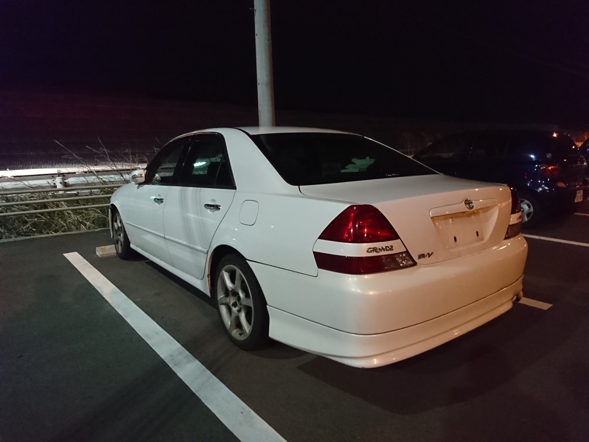 こま い 110マークii盗難された方いるんじゃなかろうか Mt載せ替え Brideセミバケ Momoステアリング 油圧サイド ナンバーレス フォグ リアピース外され 事故車 T Co 0oefhrp0mx Twitter