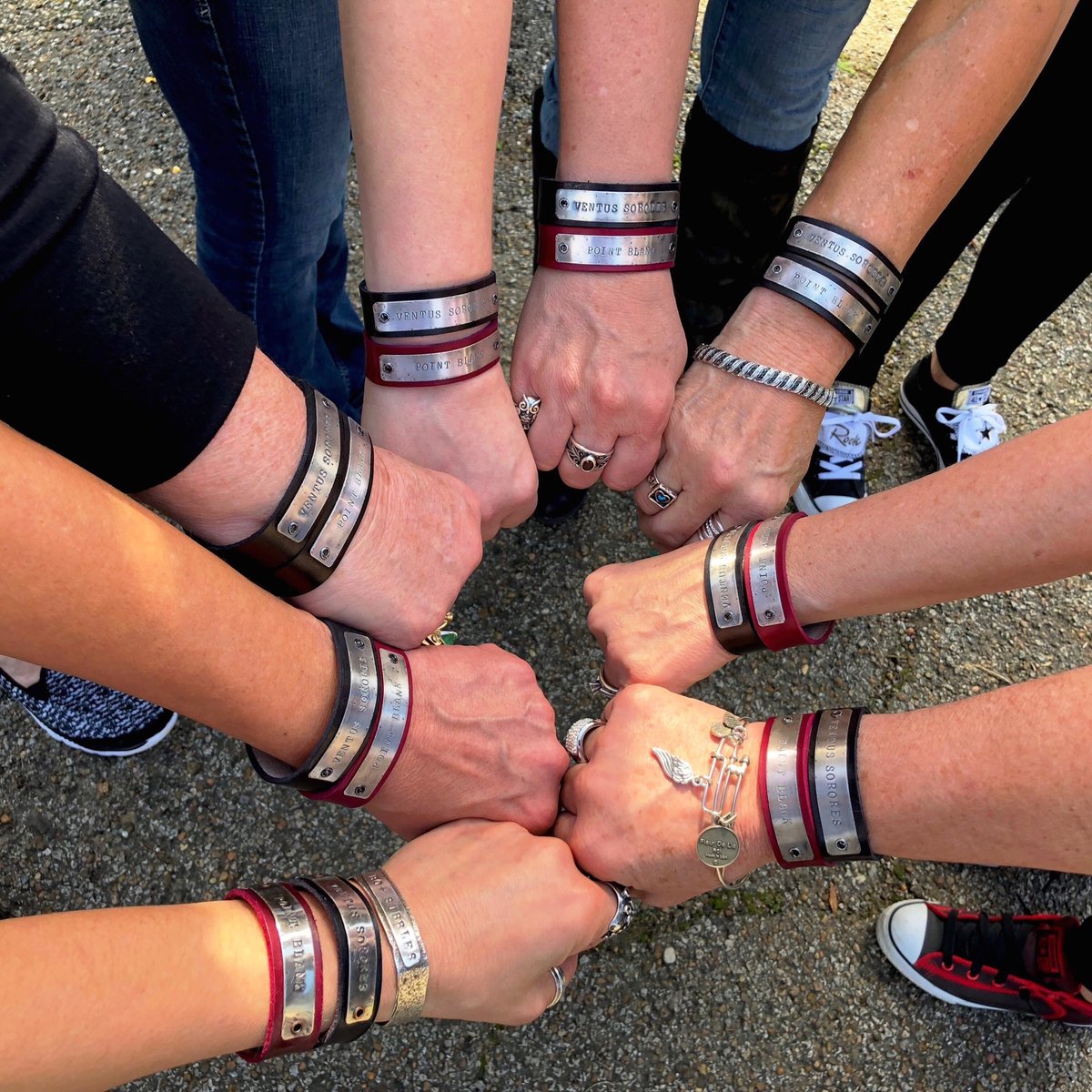 RLAG_Designs's tweet photo. Sisterhood is everything. Brought together by a love of #adventure and #motorcycles. Doesn't get any better than this.

#ventussorores #windsister #custombracelets #bikerchick #newcumberlandpa #hburgmade #ridelikeagirldesigns https://t.co/3JQGRG0isC