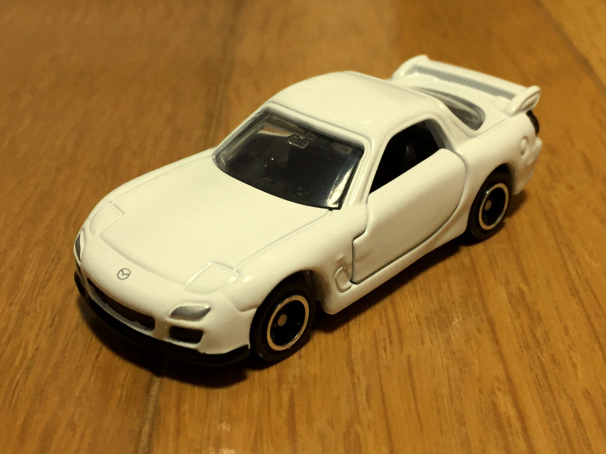 Twitter पर ウルフ ミルツ少尉 またアムロ じゃなくて安室さんのrx 7が活躍してる 爆 こうなるとシャア じゃなくて赤井 秀一の赤いマスタングもトミカ化してほしく思うでありますね 爆 by今週の 金曜ロードshow Twitter पर ウルフ ミルツ少尉 またアムロ じゃなくて安室さんのrx 7が活躍してる 爆 こうなるとシャア じゃなくて赤井 秀一の赤いマスタングもトミカ化してほしく思うでありますね 爆 by今週の 金曜ロードshow
