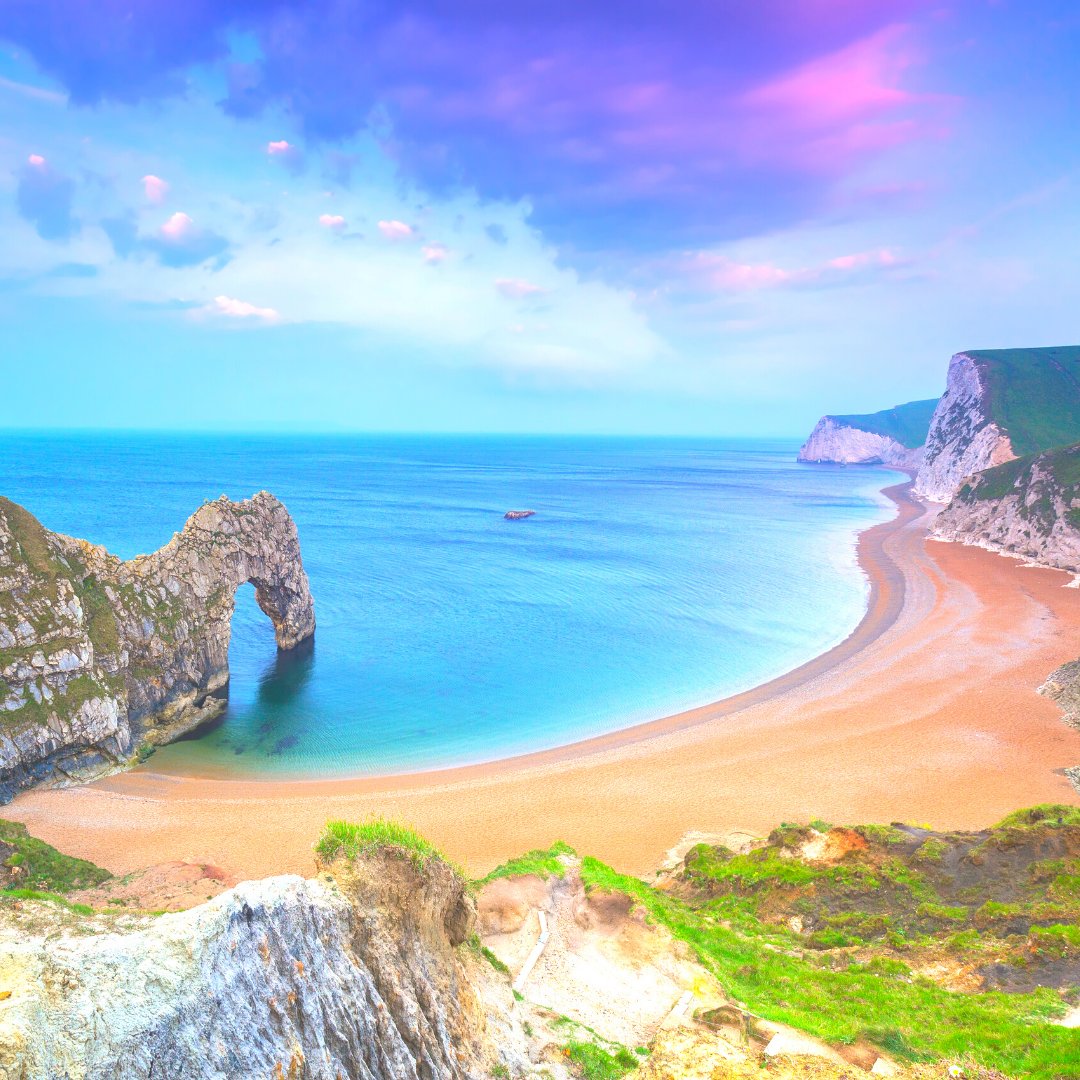 We're Looking Forward to Summer Staycations More than Ever This Year 💙Look at the Beautiful Dorset