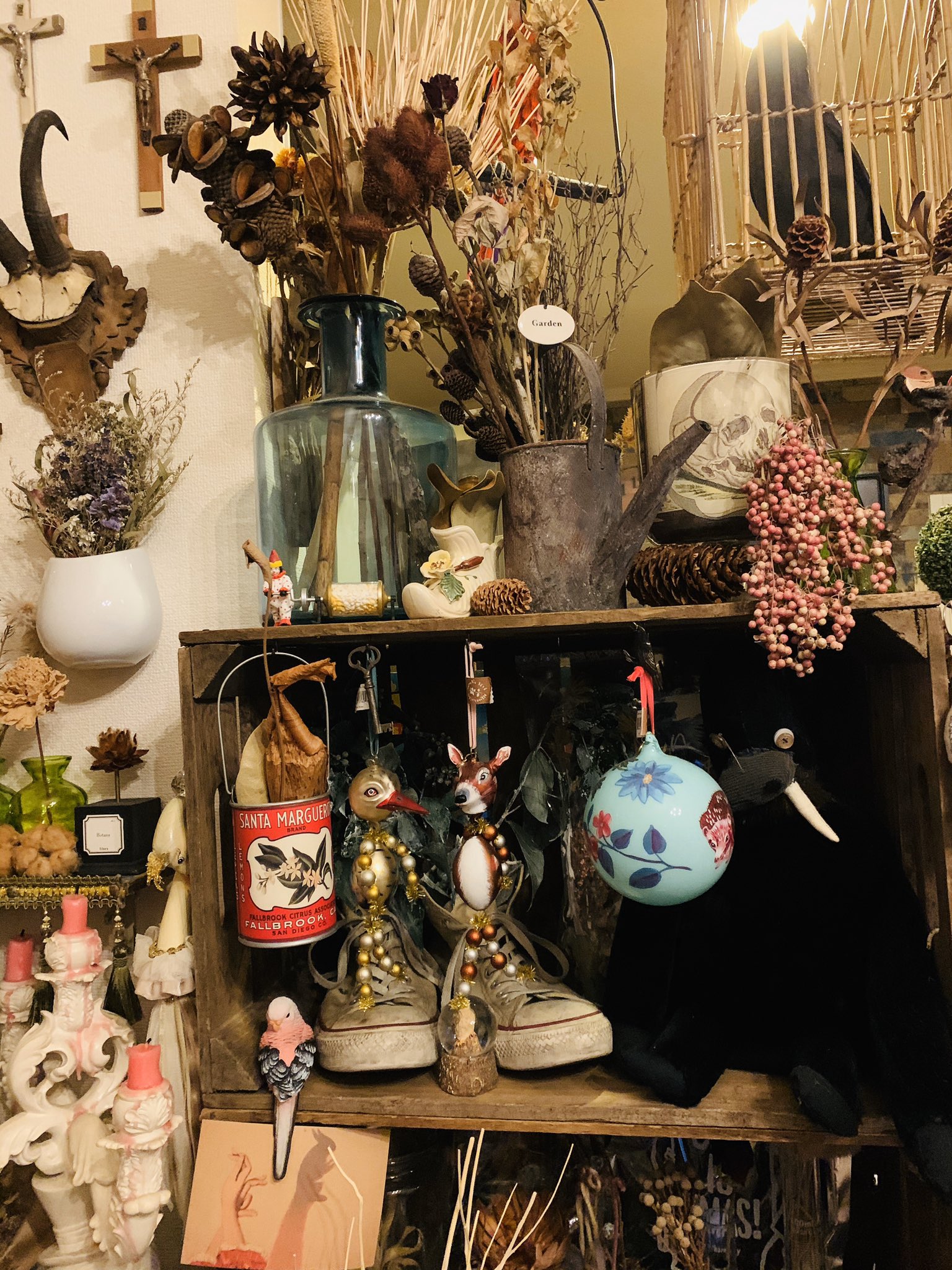 טוויטר Quadrangle בטוויטר インターフェイスの調子が悪くてストレスたまりまくりなので 古くなった箇所のアトリエ機材をリニューアル しかし いちいち色々高いんじゃ 散財じゃ 掃除もやたらしている 花瓶が足りなくて毎回買うの面倒くさいから履き古した