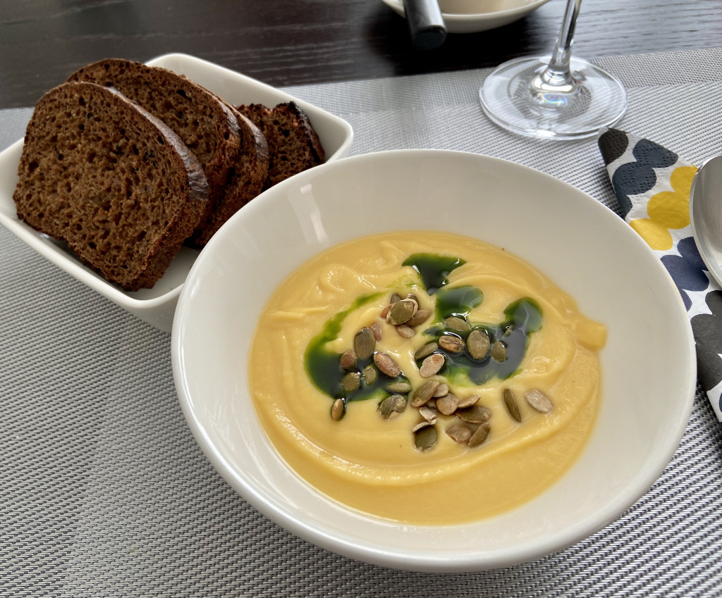 Home delivery by restaurants during Covid19 – SPIS and Jord as examples reijosfood.com/2020/04/10/hom…