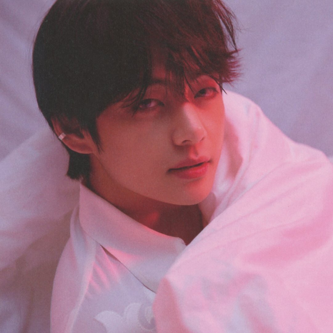 taehyung’s intimidating gaze penetrated my soul