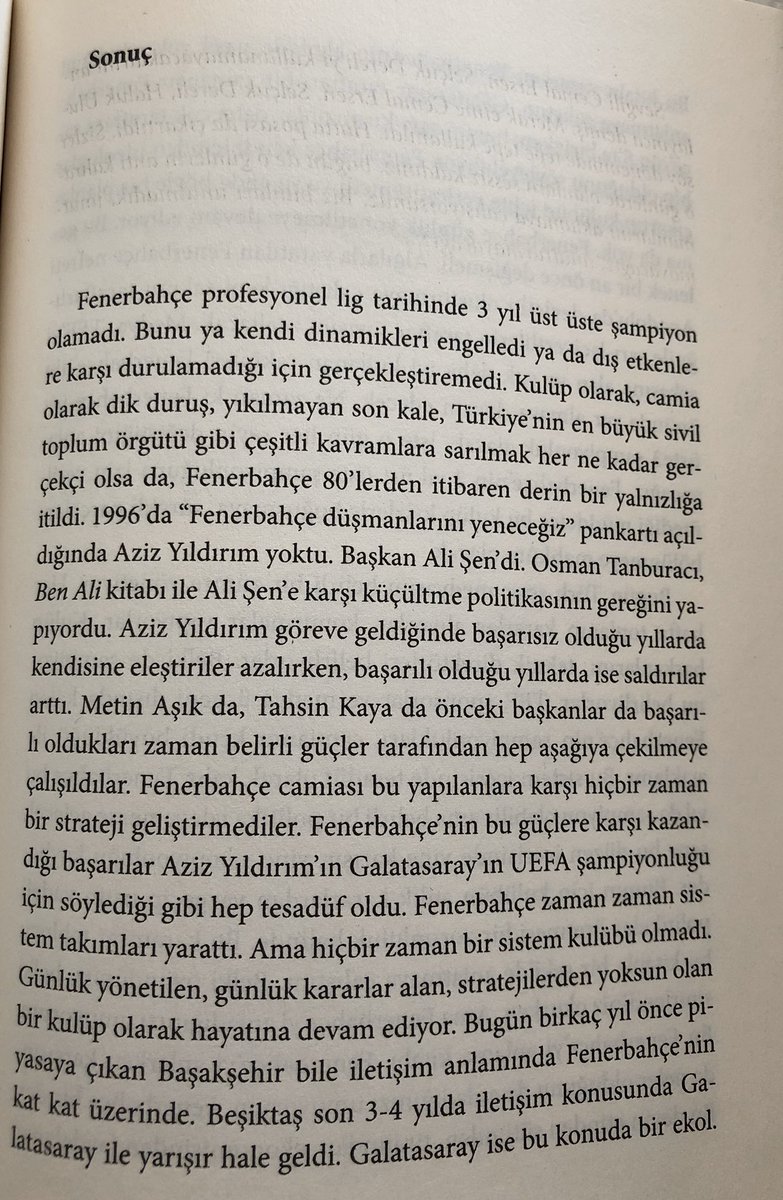 Speedy_Carloss_'s tweet photo. Bana Fenerbahce'yi anlat - @chemedya 

Fenerbahce anca bu kadar güzel anlatılabilirdi....emeğine sağlık abi

İnşallah bu düzeni yıkıp lige ambargo koyabileceğimiz sezonlar gelecek... https://t.co/AdQd3UQfed