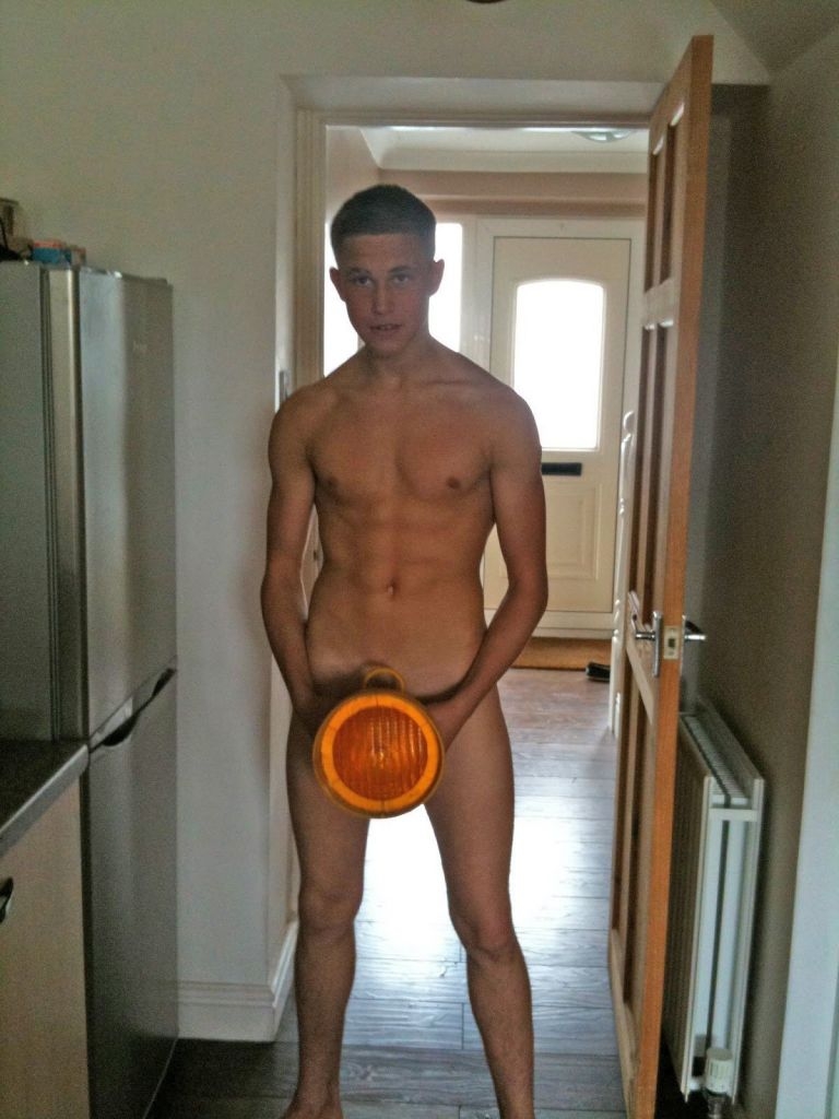 ScallyVault's tweet photo. New Picture Added -> https://t.co/vXEZq4CawD

#ScallyVault #Scally #Chav https://t.co/aCUymEjbba