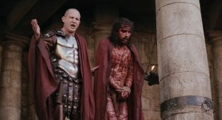 Jovens_catolics's tweet image. 10h - Jesus é condenado a morte (Mt 27,22-23) (Mc 15,12-14) (Jo 19,7) (Mt 27,24-26)