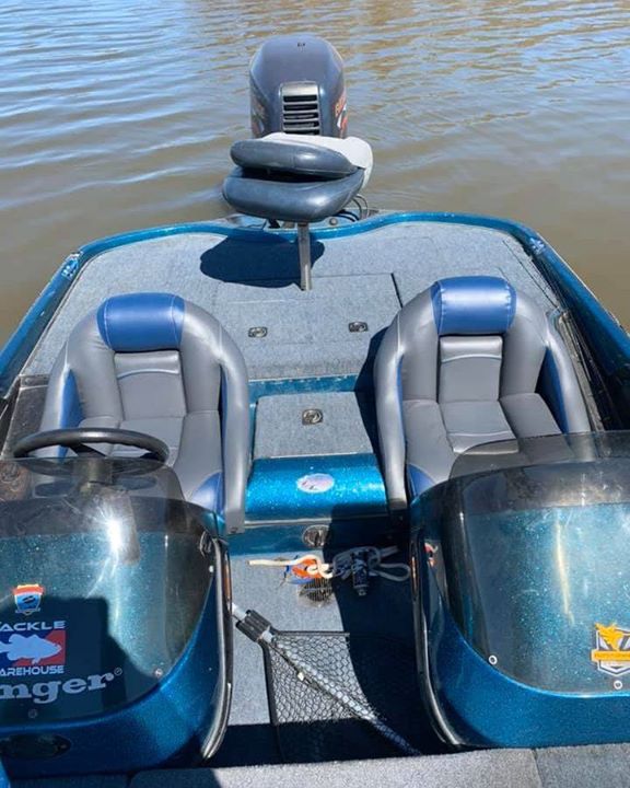 Principal 190+ imagen ranger boat seat In.thptnganamst.edu.vn