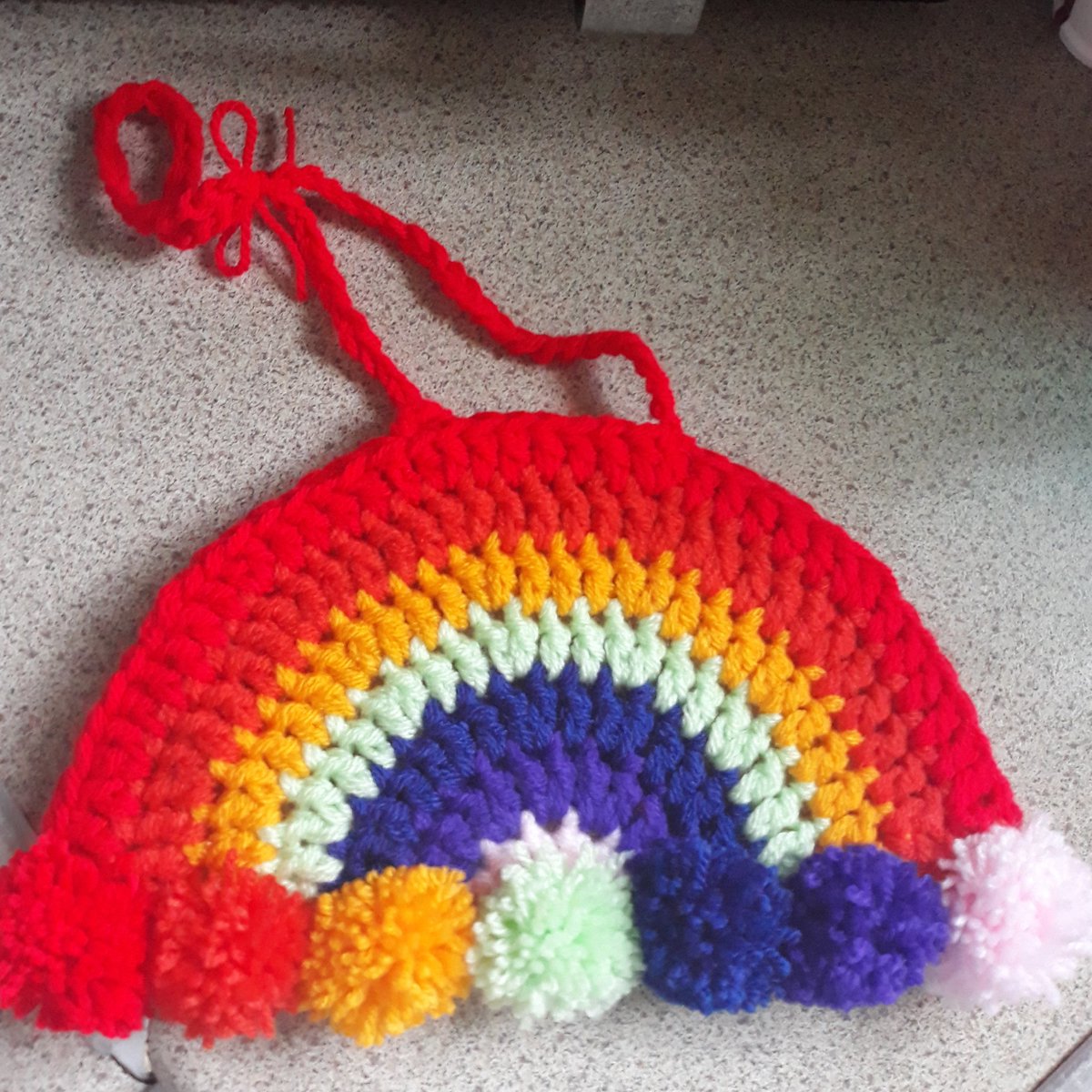 knitwitsprops's tweet photo. Rainbow window hanging &amp; NHS dolls 😁 https://t.co/DImHDPe48m