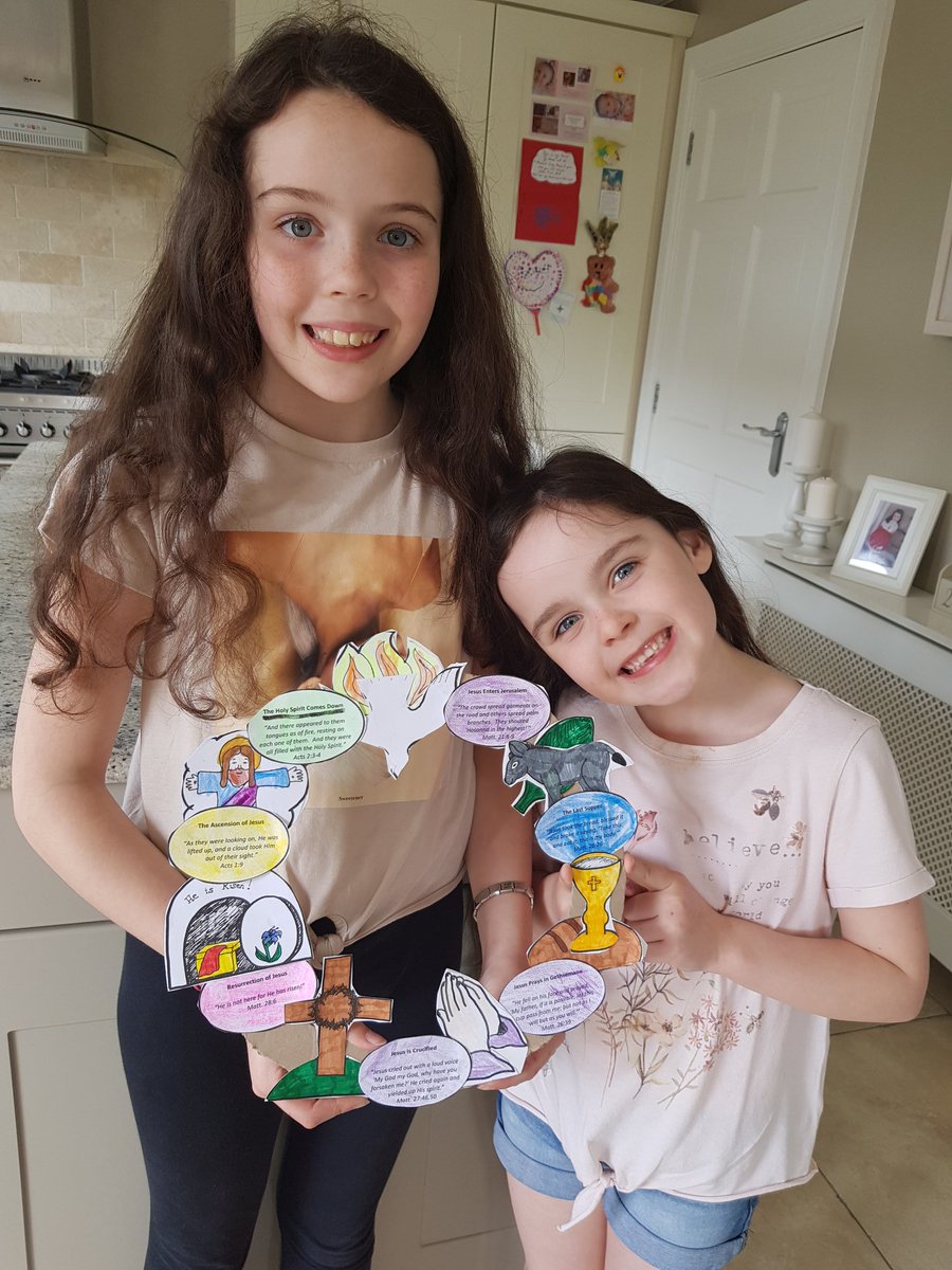 StRonansPS1's tweet photo. Brilliant work π #GoodFriday2020 #Easter2020 #HomeLearning #BuildingOurVirtualStRonans https://t.co/7XjEeDdhKT
