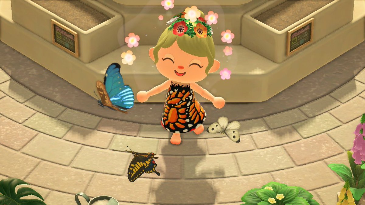 Getting all dressed up for a photoshoot at Starlight Museum be like:  Butterfly fly away.  #AnimalCrossing     #ACNH     #NintendoSwitch