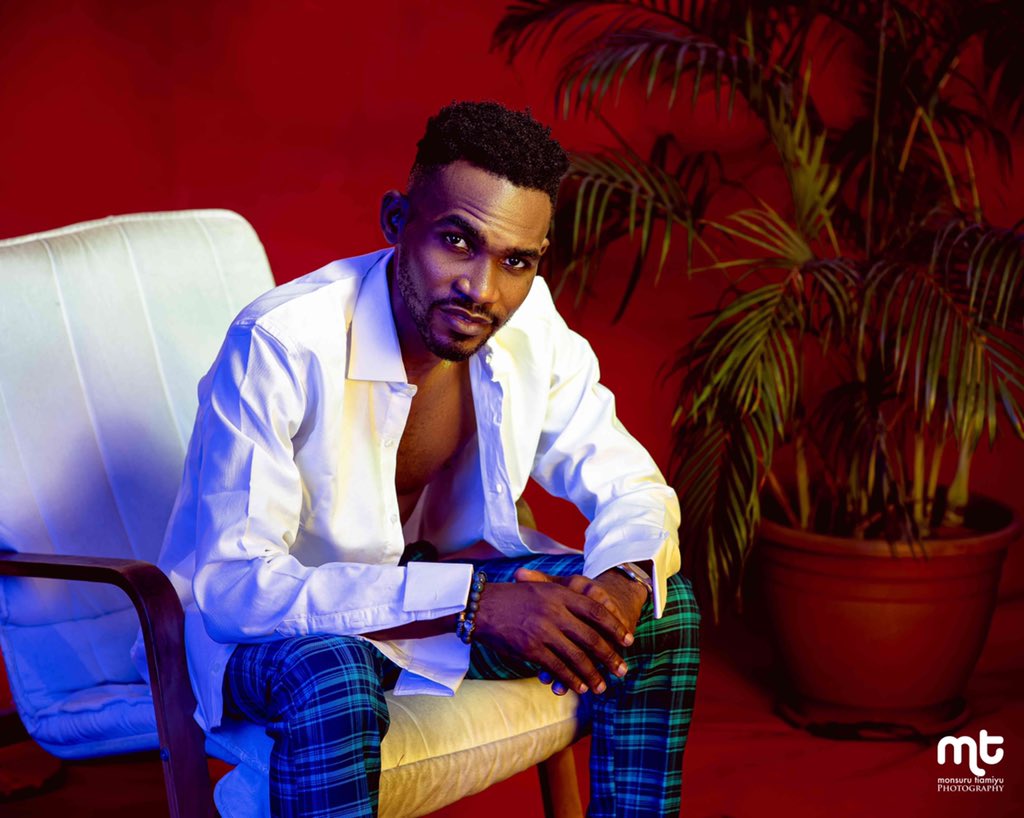 Happy birthday to me & my birthday mate Aliko Dangote 
.
. 