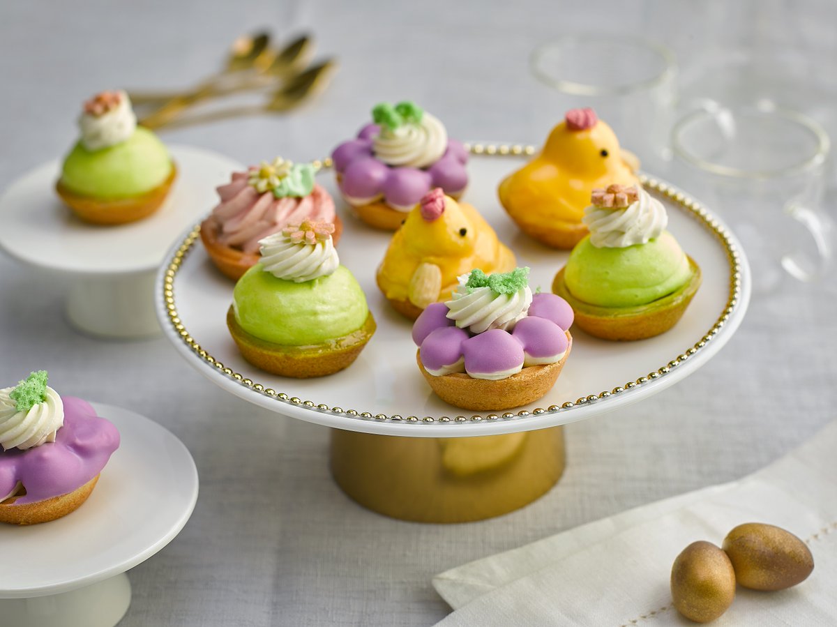 DawnFoodsUK's tweet photo. Our new student ambassador Vaishnavi Vora takes a look at new product development in confectionery at Easter and how flavours are being reflected in sweet bakery: #eastertrends #bakerytrends

https://t.co/hYWeovujzz https://t.co/NctPjeD1Fl