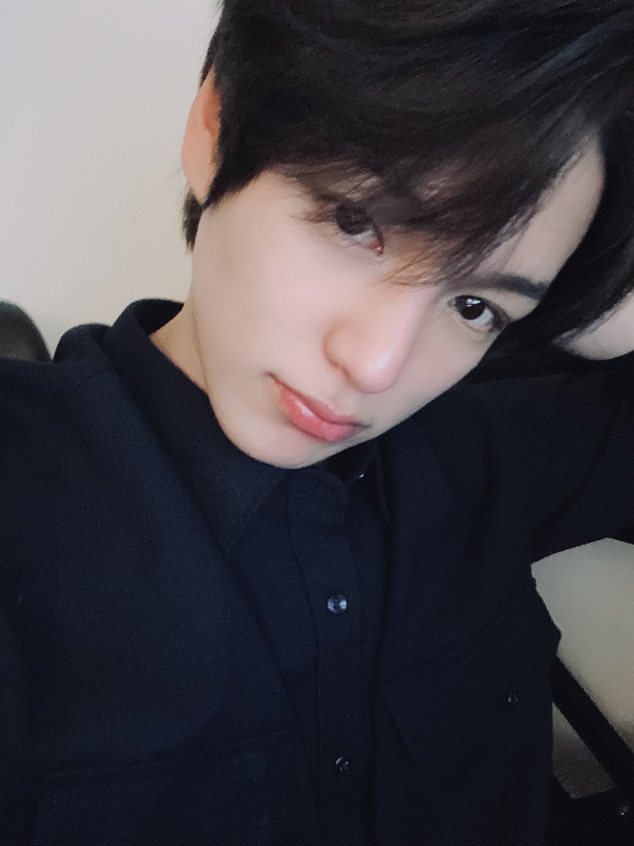 [#찬]
Hi....🖤-@🤚