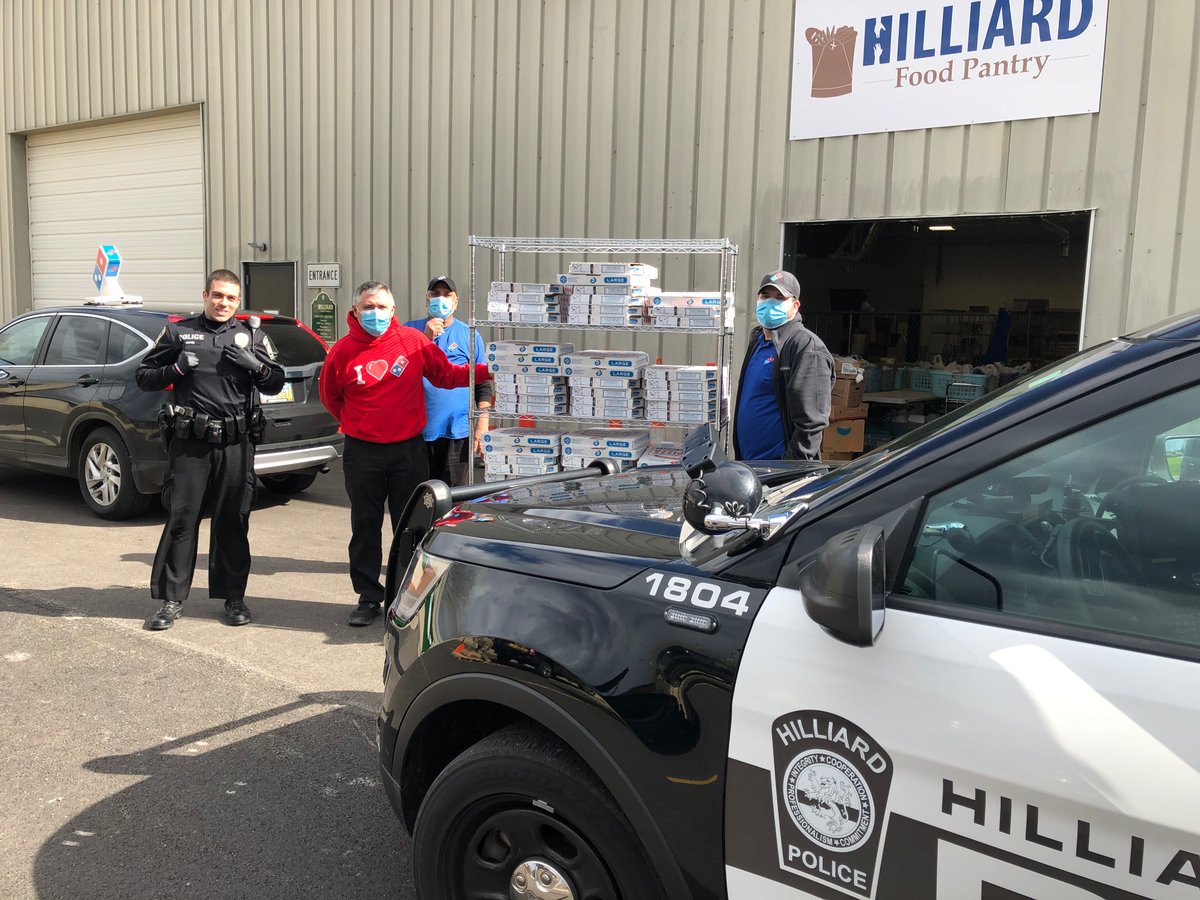 Hilliard_Police's tweet photo. .@dominos recently offered to donate 50 pizzas to HPD. We asked if they would consider donating them to @HilliardFP instead, and they said yes! Thank you Dominos! 🍕

#InThisTogetherHilliard https://t.co/z39E0qOLFJ