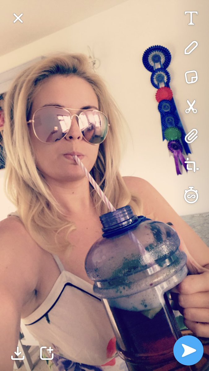 HannahQ69367027's tweet photo. This time last week @ljhill85 and I were in Palma Nova so this weekend I’m bringing Maga to my back garden. Happpy isolation Easter weekend everyone 🎉 #StayHome #StayHomeSaveLifes #bankholiday https://t.co/f0oHfUNe1z