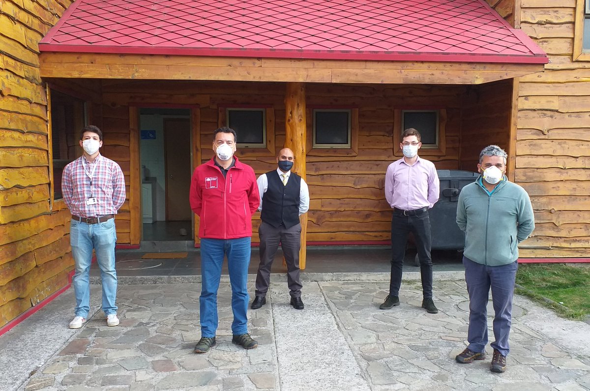 Para coordinar acciones y reforzar la red de hospitales de #ProvinciaDePalena en #PlanCoronavirus nuestro Gobernador <a href="/JLKrrasco/">JoséLuis Carrasco</a> y el Delegado del <a href="/SSDelReloncavi/">SSDelReloncavi</a> Dr.Hernandez se reunieron con Alcalde <a href="/munipalena/">Municipalidad Palena</a> y director <a href="/HospitalPalena/">Hospital de Palena</a> y su equipo.
Seguimos avanzando.