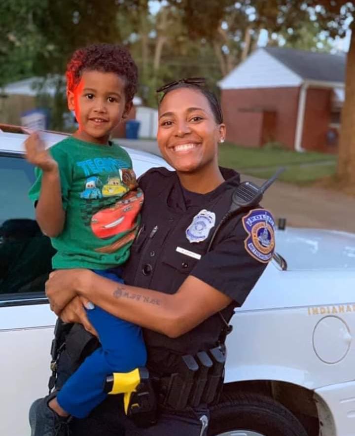 Rest In Peace <a href="/IMPDnews/">IMPD</a> PO Breann Leath who was shot &amp; killed on 4/9/20 while responding to a domestic violence call. She was a veteran of the <a href="/NationalGuard/">National Guard</a> &amp; leaves behind a young son. Please retweet to honor her 💙😞🙏🏼#BlueLivesMatter #BackTheBlue #StopKillingUs #NeverForget