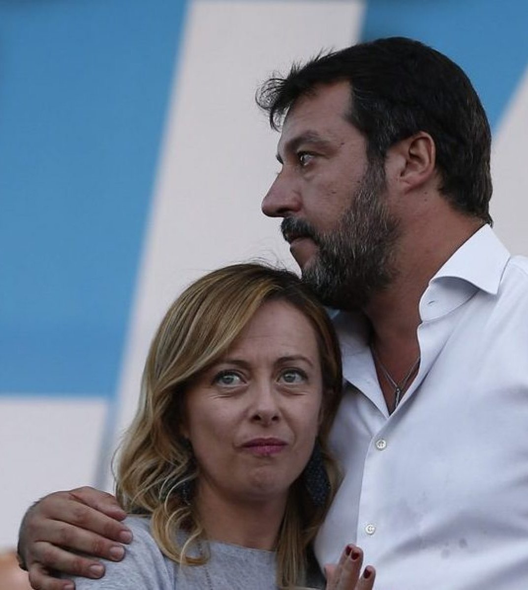 SerenaGuidoni's tweet photo. Quando babbo ti sgrida per bene e sai che in fondo ha ragione...
#Conte #Salvini #Meloni #vogliofarenomiecognomi https://t.co/LfyO879Q8j