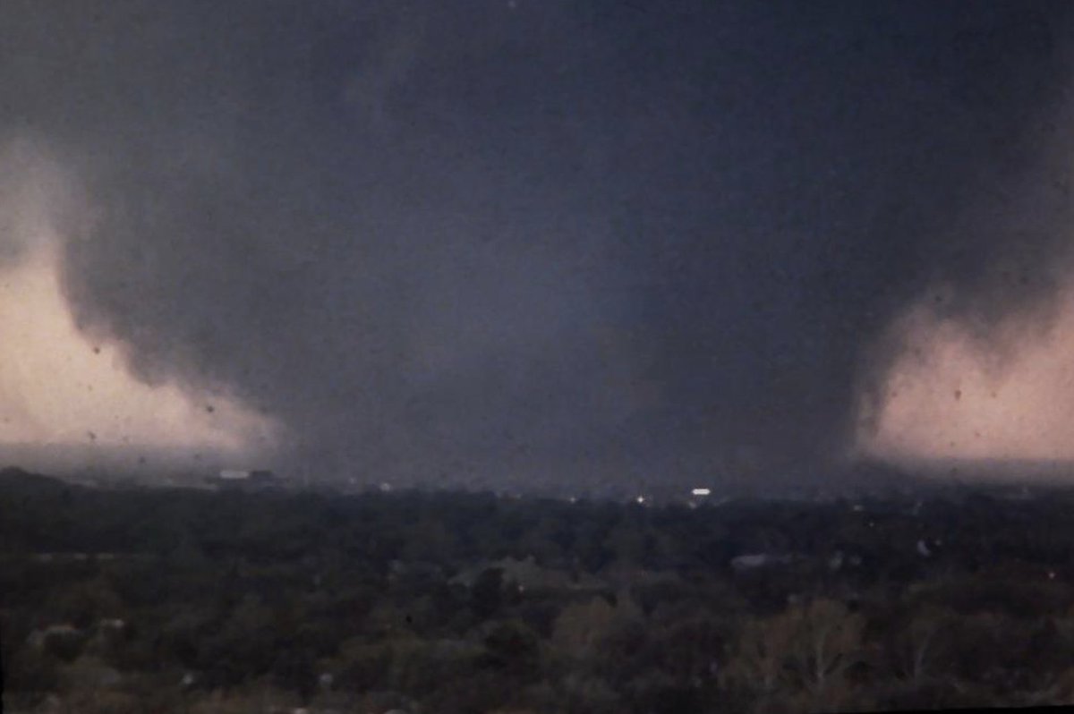 OldWeatherPics's tweet photo. F4 tornado in Wichita Falls, TX, April 10, 1979 (Troy Glover) https://t.co/fViGoTqe4m