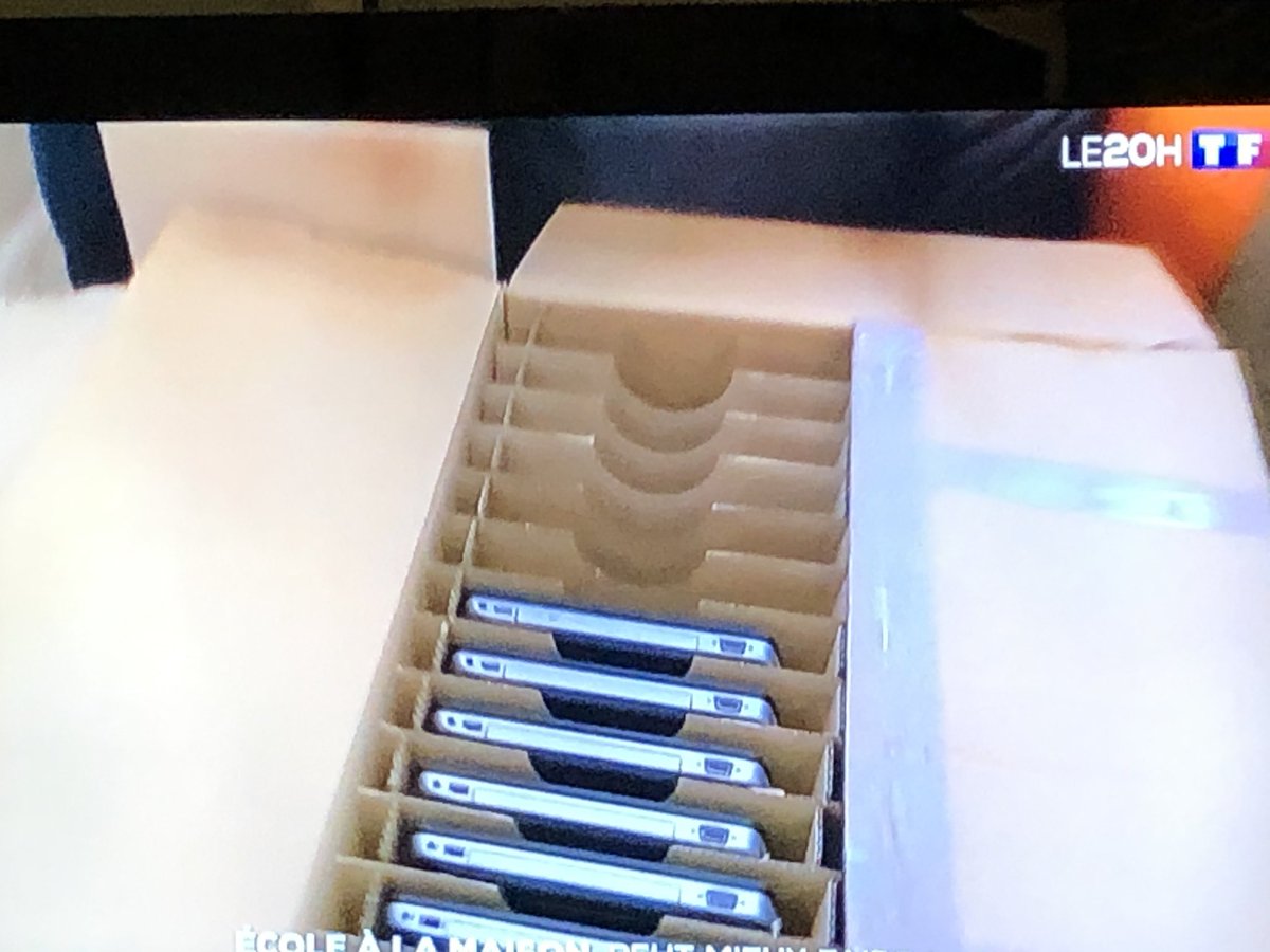 Opération 10 000 ordinateurs au <a href="/TF1LeJT/">Natalia Kowalski</a> pour équiper les enfants  en cette période de confinement <a href="/Break_Poverty/">Break Poverty Foundation</a> <a href="/EmmausConnect/">Emmaüs Connect</a> <a href="/cedric_o/">Cédric O</a> <a href="/AdrienTaquet/">Adrien Taquet</a>