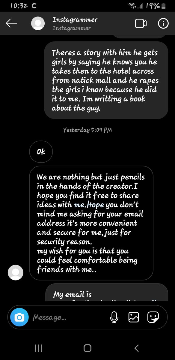HendrixTalking's tweet photo. #markwahlberg  #cnn  #usatoday  #gma  #ellendegeneres  #donniewahlberg  #jimmykimmel  #bostonglobe  #jennymccarthy  
read the following messages in the next few tweets i put up and tell me if this is the real mark wahlberg if it is what a disgusting person https://t.co/wBxikZOtkV