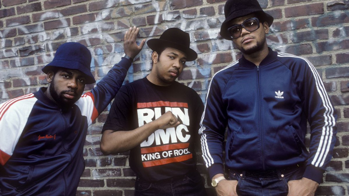 worstgig's tweet photo. NEW STORY: Darryl “DMC” McDaniels of the influential hip-hop act Run-D.M.C. recalls how a hostile audience turned into a lifelong “badge of honor” for the Grammy-winning trio. Read more at https://t.co/vjsnGh8rCX. https://t.co/AML2AuH27c