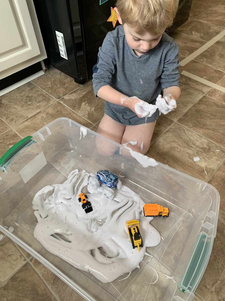 awood198295's tweet photo. Continuing to give props to our preschool teachers & art teachers! Setting up and cleaning up after hands-on creative activities in tiring but so much fun! #bubblefoam #shavingcreamswirls #ghscommunity https://t.co/LWuJOYXeuR