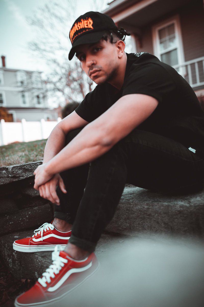 offjayp's tweet image. just practicing to be @liltjay ‘a tour photographer one day