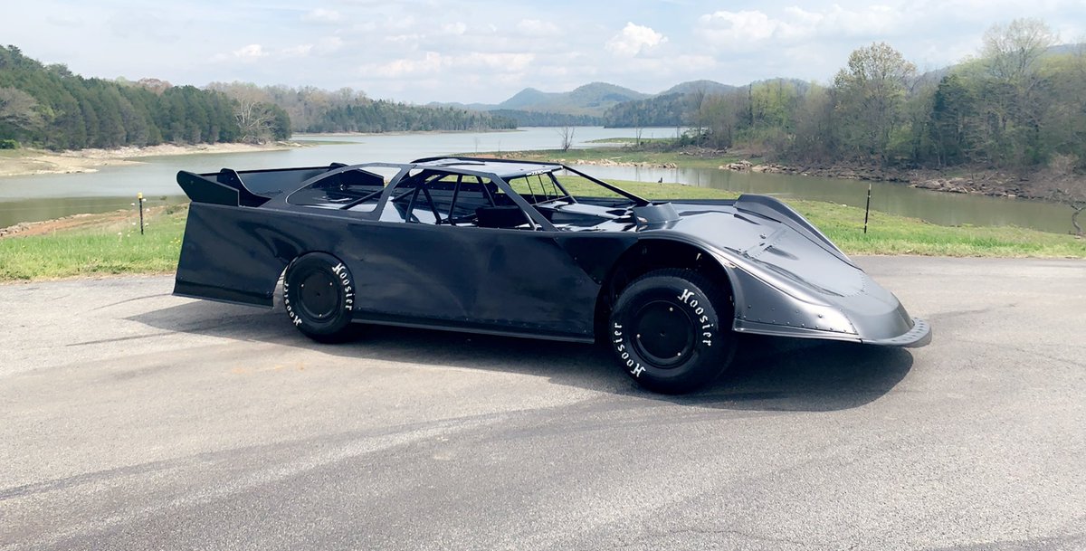 The Moweaqua Missile <a href="/ShannonBabb18/">Shannon Babb Racing</a> is currently here in Mooresburg, TN picking up his brand new <a href="/TeamZeroRaceCar/">Team Zero Race Cars</a>! Getting a few tips &amp; pointers from <a href="/Bloomquist_0/">Scott Bloomquist</a> before taking it back to its new home in IL! #TeamZero