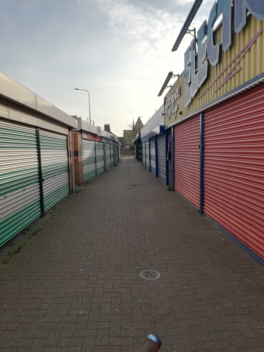 BarBrowns's tweet photo. Good Friday in Towyn looked a lot different last year #lockdown #StayHomeSaveLifes #towyn https://t.co/oO9WwTKchd