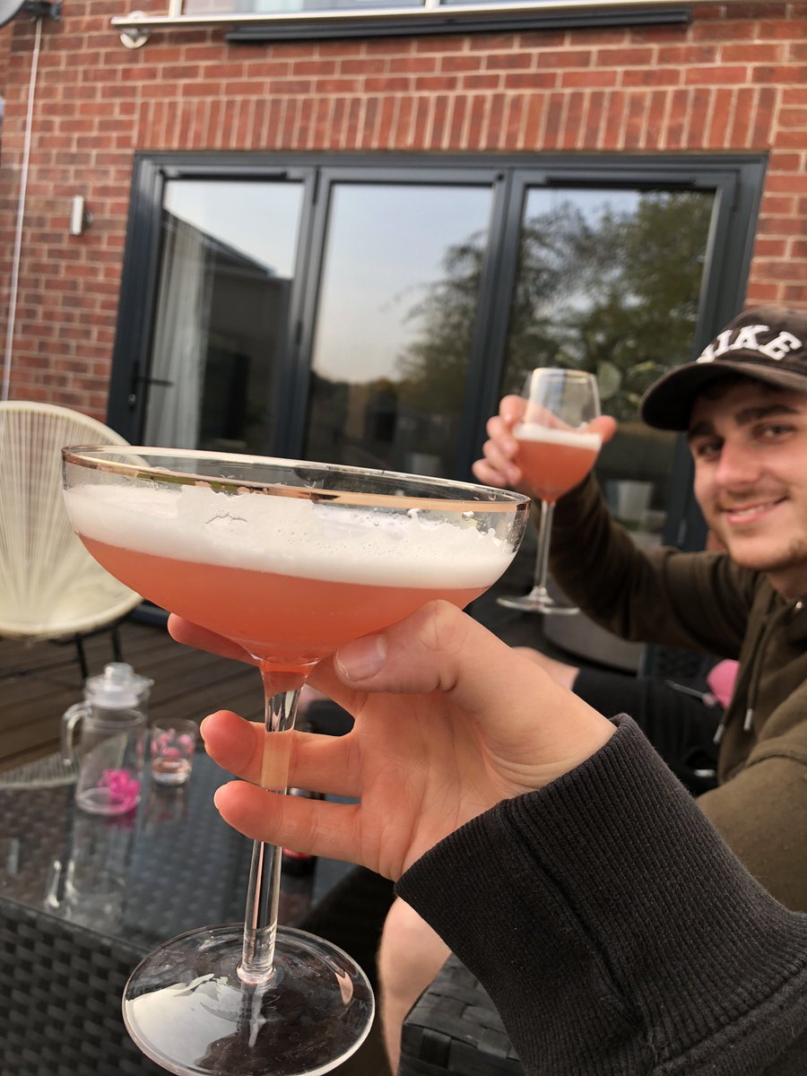 Holly Shaw tweet media