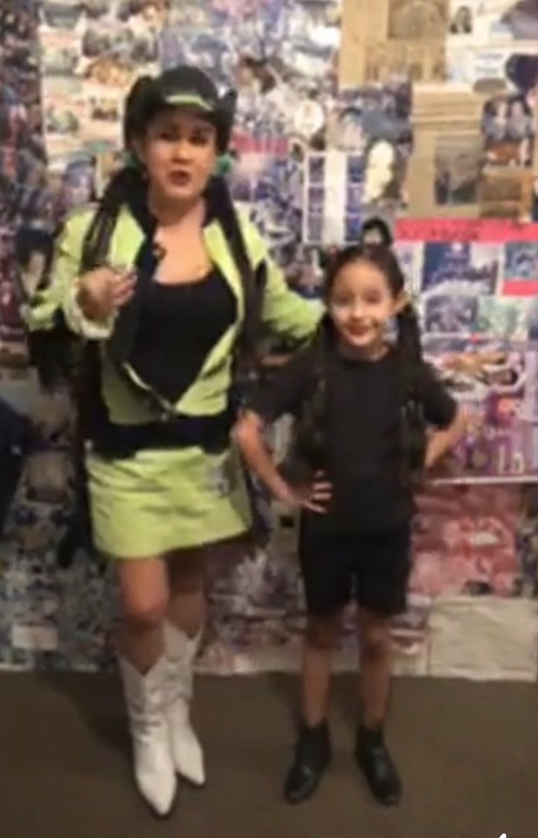 freyre_luz's tweet photo. https://t.co/khfF5xCHFd LOS INVITO A VER MI #FacebookLive DEL JUEVES 9 DE ABRIL #LAGRUPERADELOSNIÑOS #PFIVEMEXICO @pfivemexico @luisaire https://t.co/T0SoCZBiJQ