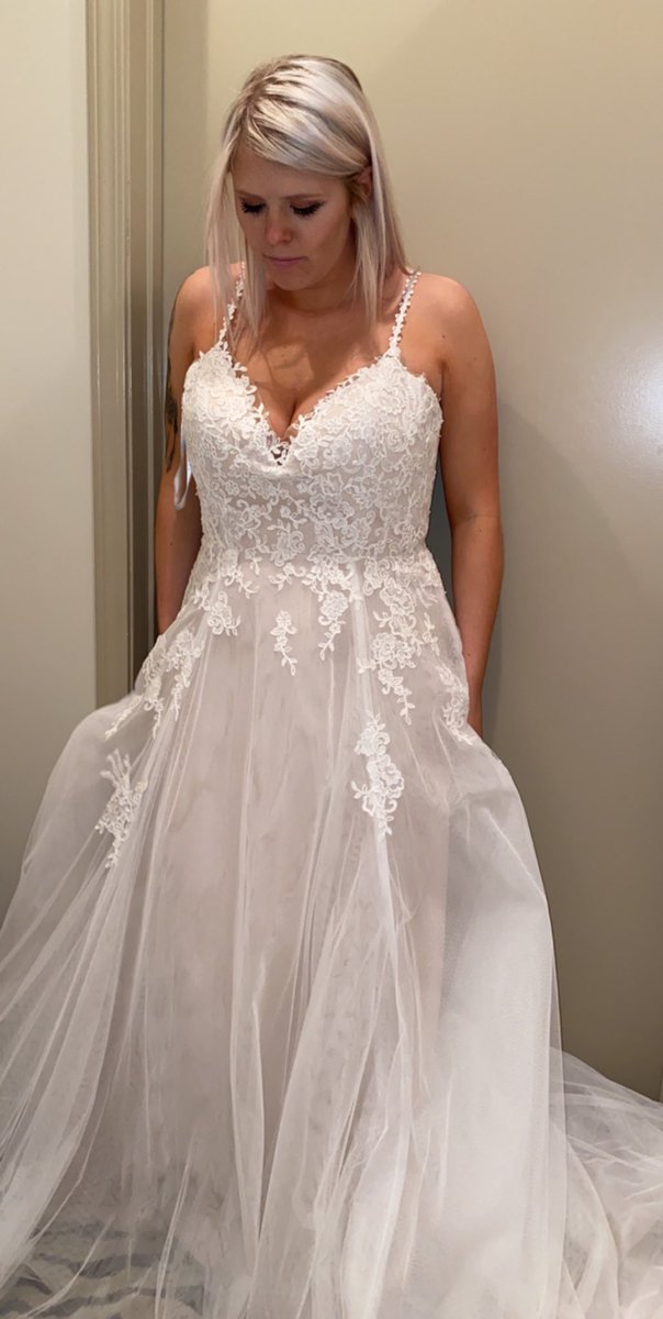 MadisonCreech5's tweet photo. Took @shelbycreech13 prom dress shopping and ended up like this. I need someone to talk me out of going back and buying this dress before I even have a date set. Tell me it looks awful or something 😂😅 https://t.co/fXfJNgLtzE