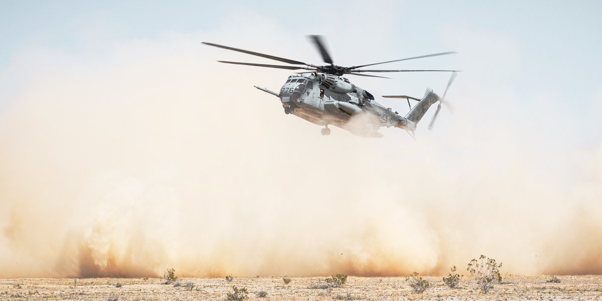 Grand Entrance

A CH-53E Super Stallion with Marine Heavy Helicopter Squadron 361, Marine Aircraft Group 16, <a href="/3rdmaw/">3rd Marine Aircraft Wing</a>, lands at a forward arming and refueling point during a Marine Corps Combat Readiness Evaluation at @CombatCenterPAO.