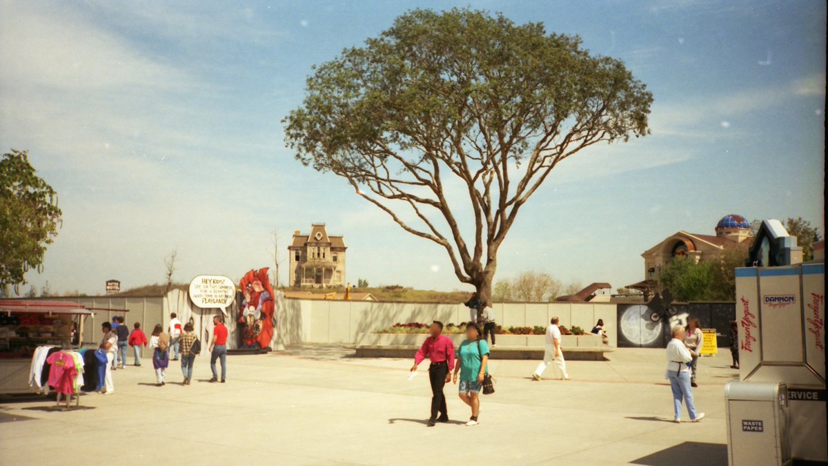 A look at the start of construction of Fievel's Playland, behind the fence. Early 1992 in Universal Studios Florida.Note the Psycho House/Bates Motel sign. Also the original Orlando Hard Rock Cafe.