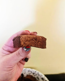 _Pelinti_'s tweet photo. #confinamiento, día 28. Si en situación normal a nadie le amarga un #dulce, imaginad en #cuarentena. Así que hoy, en el blog, la #receta de unas #nubes de #chocolate totalmente #caseras. #malvavisco #guimauve #marshmallow #yomequedoencasa 
https://t.co/2qQmF3JJwq https://t.co/C9fOCIbo54