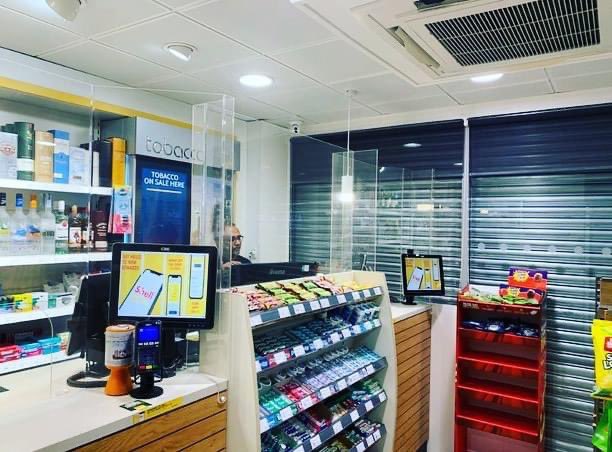 Advent_Ltd's tweet photo. Another delighted customer, more importantly a safer customer ๐ recent sneeze guard install - completely bespoke #COVID19 #Screen #protectionscreen #sneezescreen #sneezguard #aerosolguard #guard #coughguard #sneezeguard #staffprotection #acrylic #perspex #perspexscreen https://t.co/cQyjKb7D7N