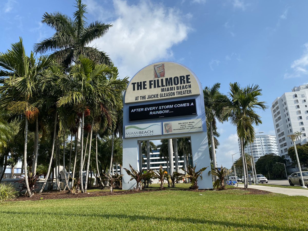 FillmoreMB's tweet photo. The #FillmoreMB is proud to participate in #LightItBlue, a national initiative to show support for health care heroes, first responders and essential workers around the nation who are putting their lives on the line every day while facing COVID-19 β¨ THANK YOU π #MakeItBlue https://t.co/k5HeatKVwV