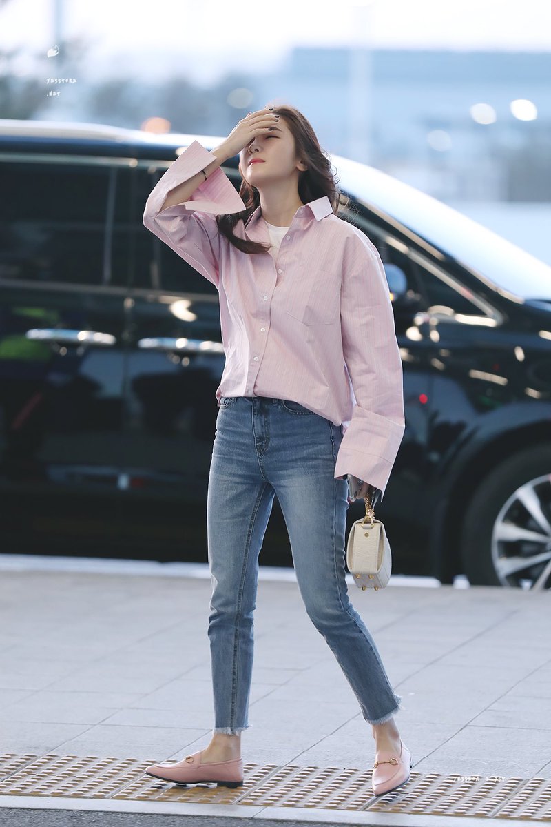 timeto_jsy's tweet photo. 180411 인천공항 출국 
#제시카 #Jessica #JessicaJung https://t.co/aLJT35vWHA