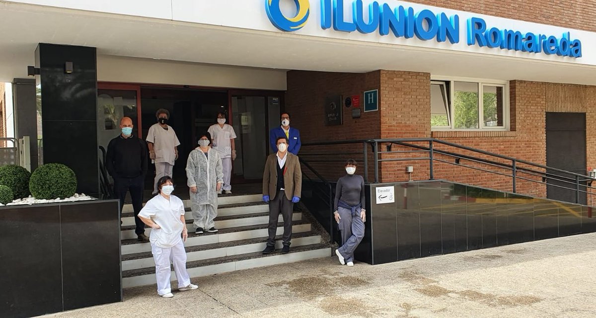MaytePerez2's tweet photo. En la lucha contra el #COVID19 no podemos darnos un minuto de descanso. Hemos habilitado ya hoteles para profesionales en riesgo (en la imagen, Zaragoza) y repartido material a capitales (en la tercera foto, Teruel), comarcas, voluntarios de #ProteccionCivil y policías locales. https://t.co/XbeGTu1sxM