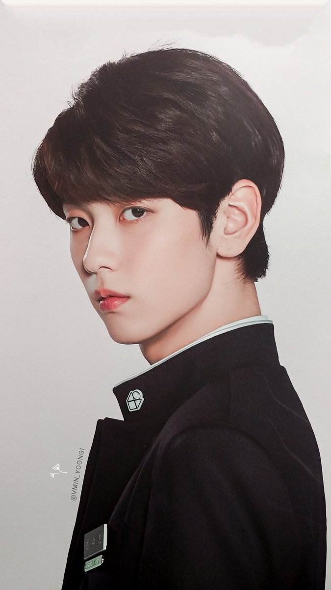 VMIN_YOONGI's tweet photo. TXT Lockscreen

( Soobin ) 

#LockscreenTXT
#TXT
#SOOBIN https://t.co/8ALuVzYCzw