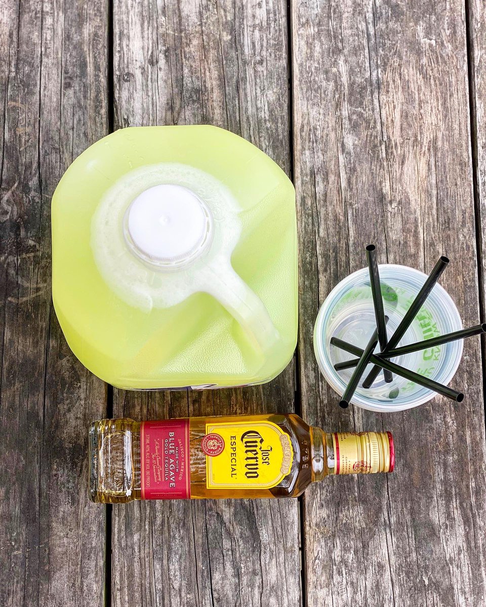 fuzzysleaguecty's tweet photo. Gallon Marg To Go Kits* are now available! Contains 1 gallon of our Fuzzy ‘Rita mix with a 375mL bottle of Jose Cuervo. Just add ice & mix together at home! (*Must be 21+ with proof of valid ID; must also accompany a food purchase) #fuzzystacoshop #fuzzyshouston #leaguecity https://t.co/O1CLC2ylpK