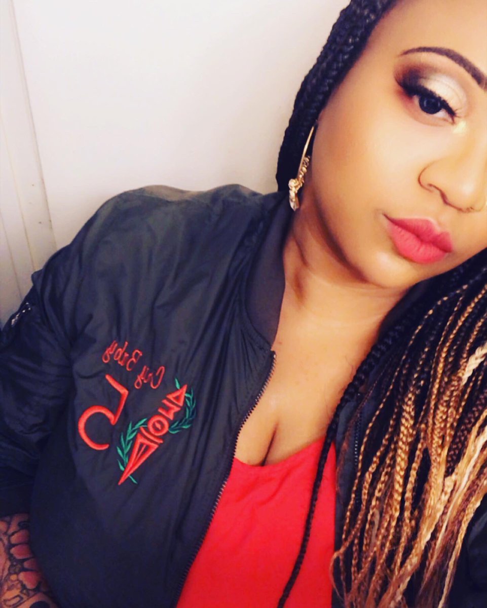 crayy_darra's tweet image. Wowwww! I can’t believe it’s been 16 years with Delta !!! Happy Deltaversary to the beautiful...smart...and highly opinionated Ladies of the Opulent Omicron Delta Chapter of Delta Sigma Theta Sorority Inc. #ODMade #Spring2004 #5 #16years @1911_1913_BakUp