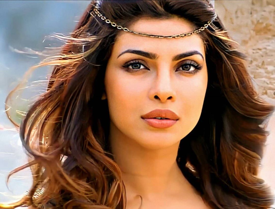 Gunday (2014):Priyanka Chopra kills it in one nicely written, emotional stand-off scene. (Anupama Chopra) Priyanka Chopra continues to surprise us with another brilliant performance in Gunday. (Rohit Khilnani)