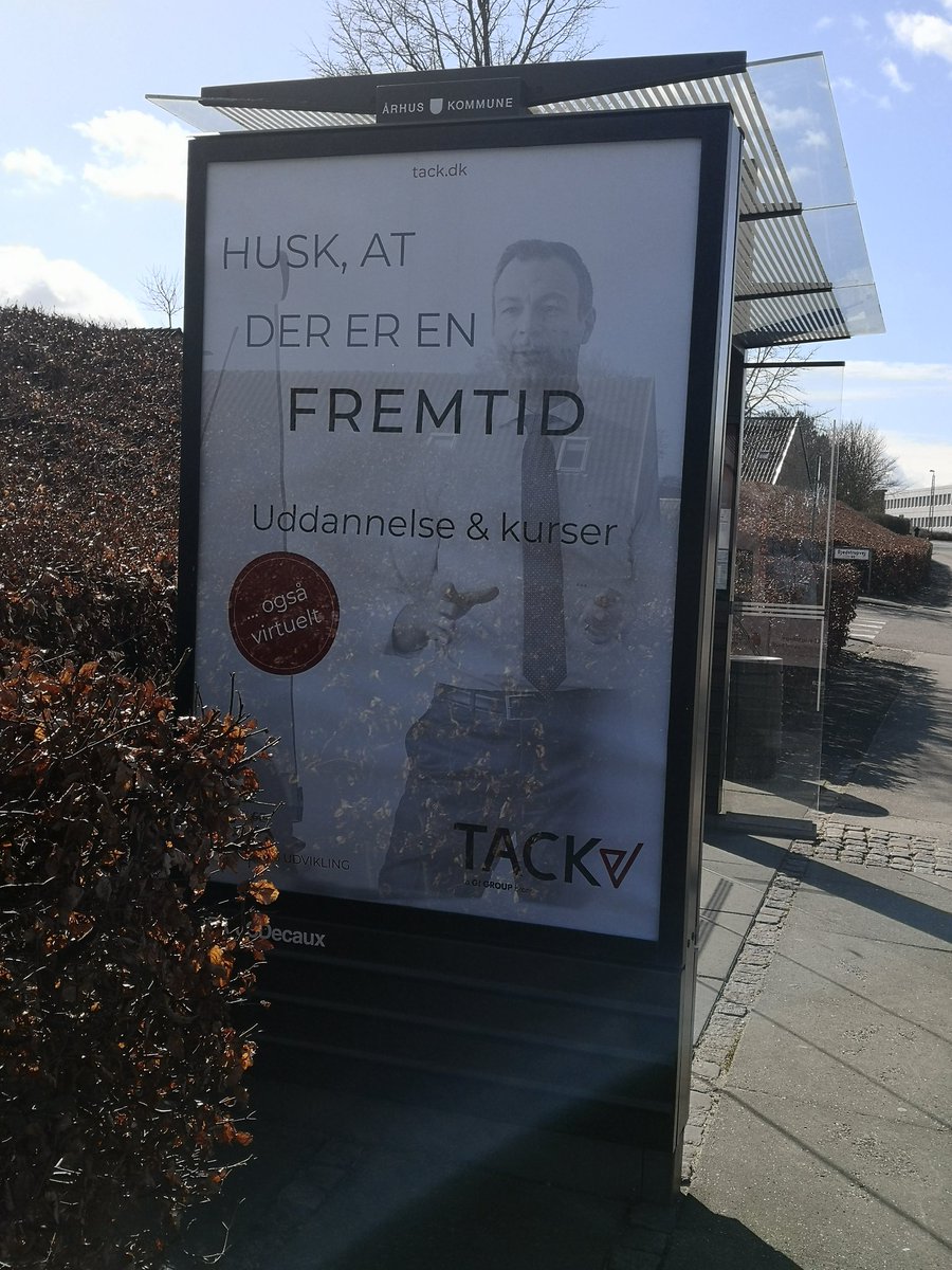 RikkeUAndersen's tweet photo. Galt eller genialt? 🤔
Spottet på dagens gåtur 😎 https://t.co/ygzQBmY3mD