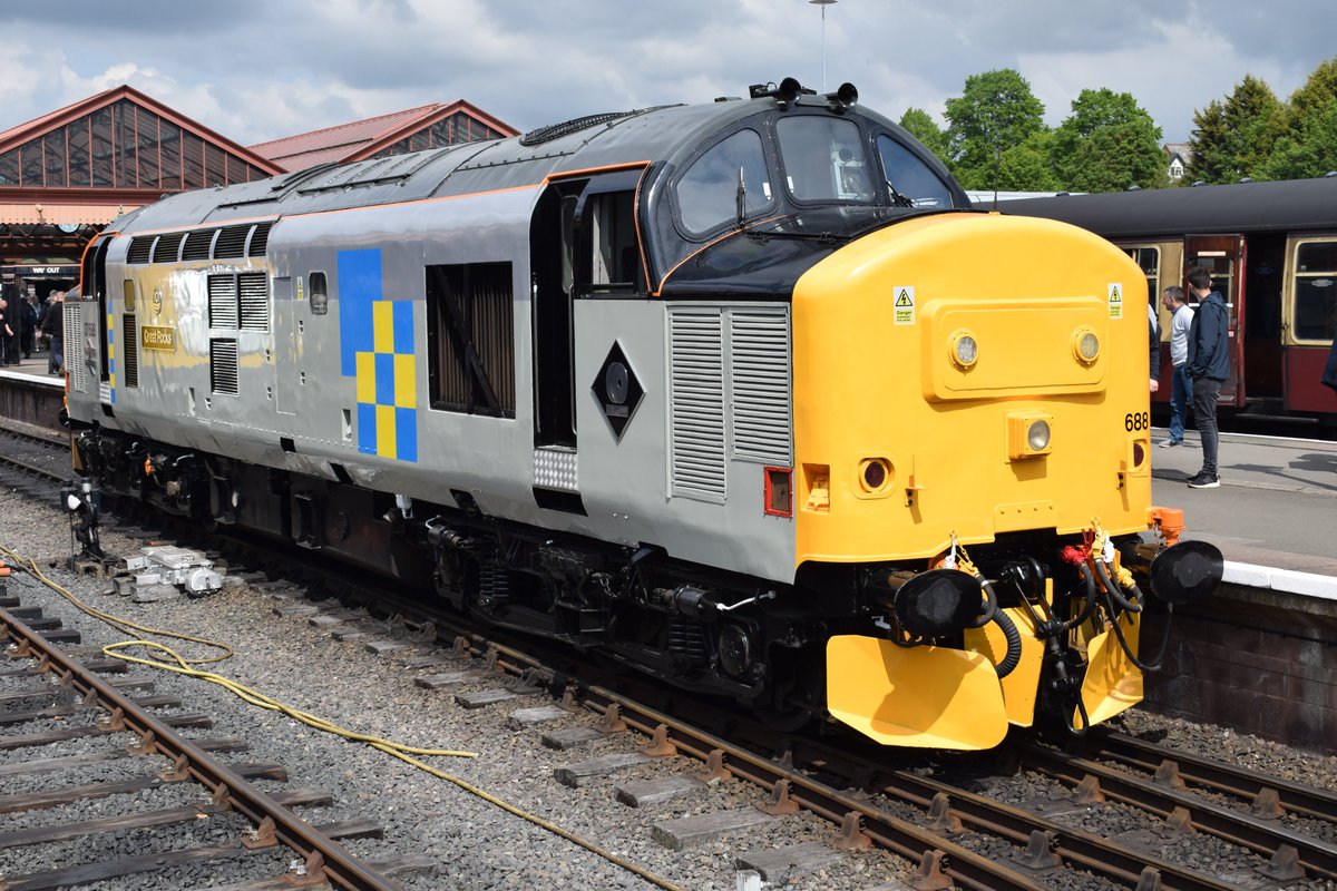 #heritagerailday #virtualgala 37688 at Kidderminster on the @svrofficialsite 17/05/19
Riding behind this was the highlight of my day