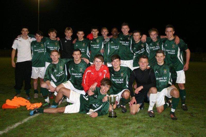 JakeeyMorris's tweet photo. @craigynurse @aidencousins @mattpenny1 @jpwelling @tomwelling93 @tharve92 @LukeLecrass @Jack_Dean14 @Lukecvb @Charlie_098 @BobBurton88 @RussWoody3012 @Ryan_Madge @louisross_ @Flay06 @JoelMitchelmore @piercemitchell1 @J_Ryall @craigbritton @roosterbritt @sammyiles @lukebessell @kanocomein @Bradley_Pearce @jackwithey Cheers craiger!

If you’re a football person please join the challenge of posting a football photo. You have 24hrs to post a picture of yourself as a player/coach or donate £30 to charity &amp; tag 5 
@JoshhMurphyy 
@jayburleigh 
@TommyShops 
@LukePalmer_15 
@DannyyCarter https://t.co/LaZ6FqjCDQ
